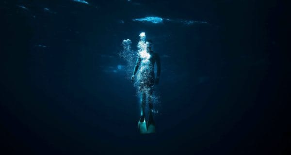 Dievrynsis-dark-water-diver Dievrynsis-dark-water-diver